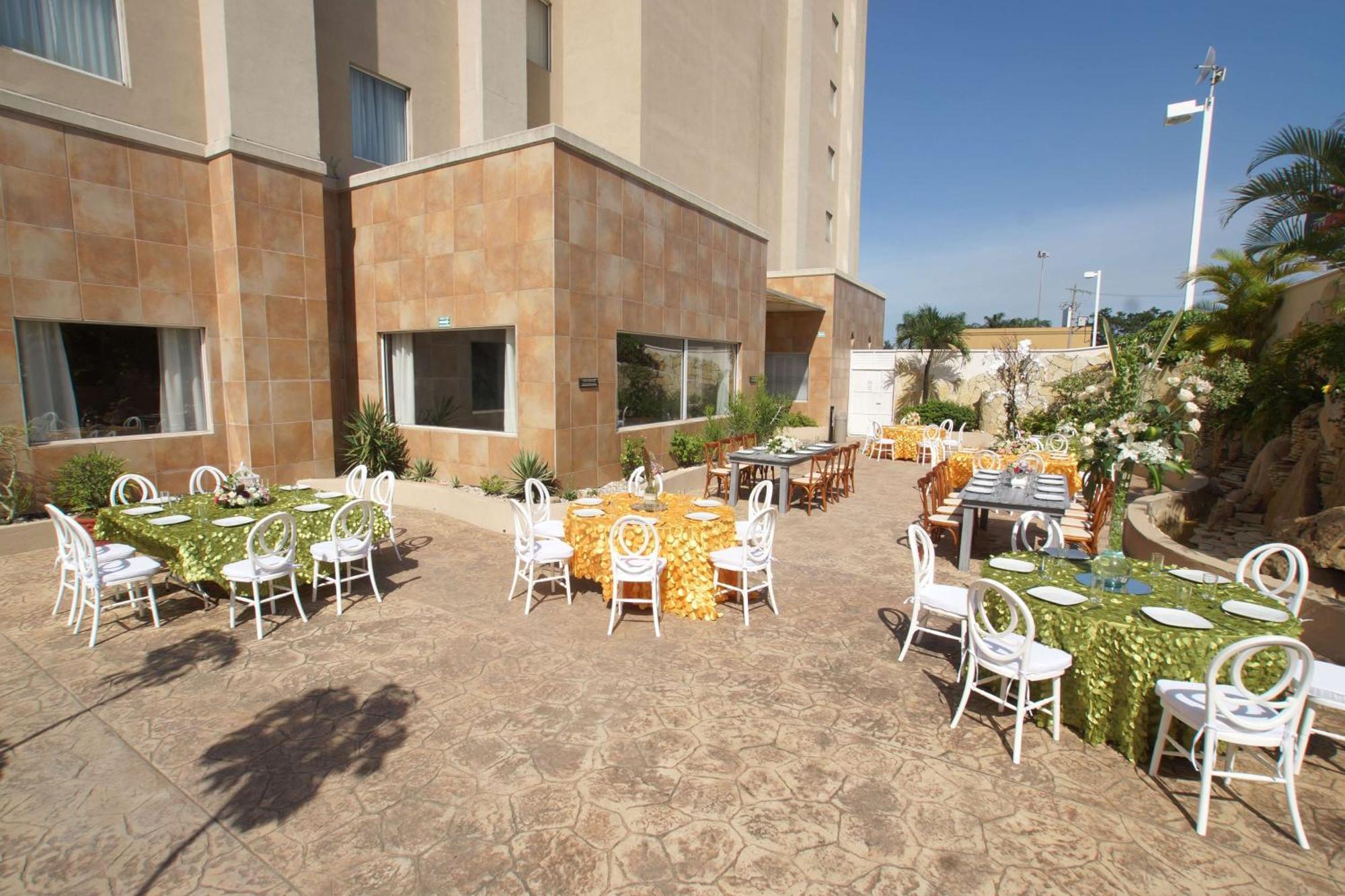 Hampton Inn Tampico Airport Zewnętrze zdjęcie